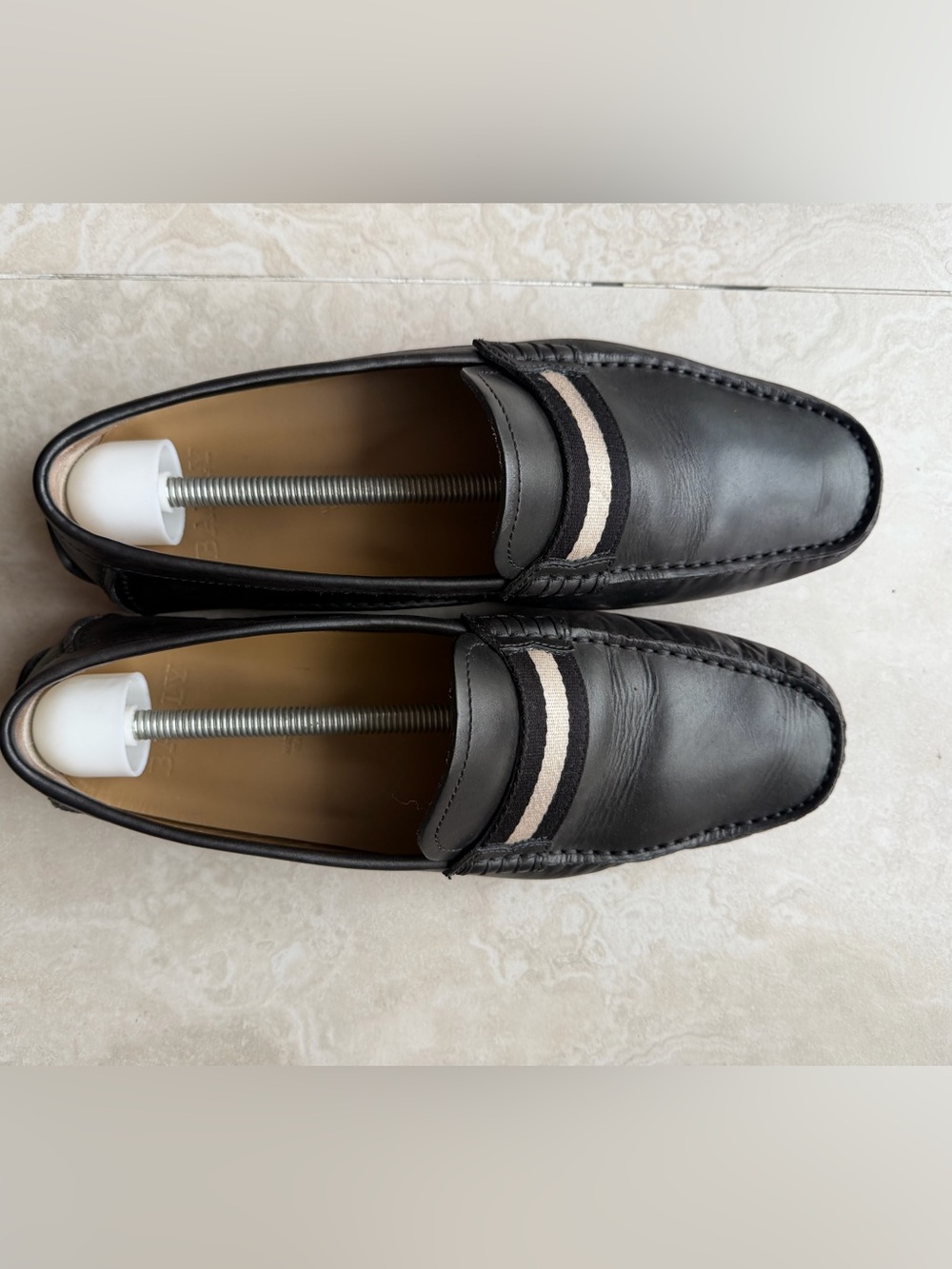Bally Men's Perthy Loafers Classic Black Leather Loafers with Contrast Stripe